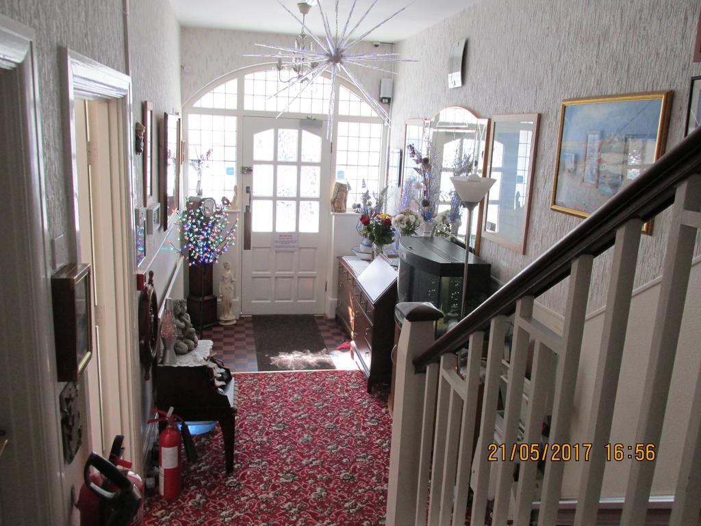 Valdene Hotel Пейнтън Екстериор снимка